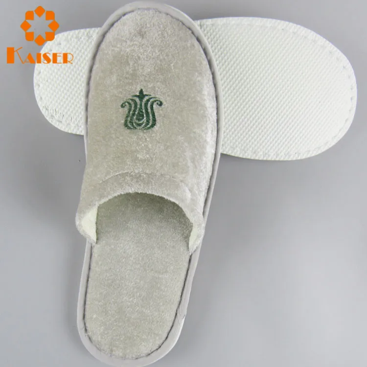 bedroom slippers for elderly