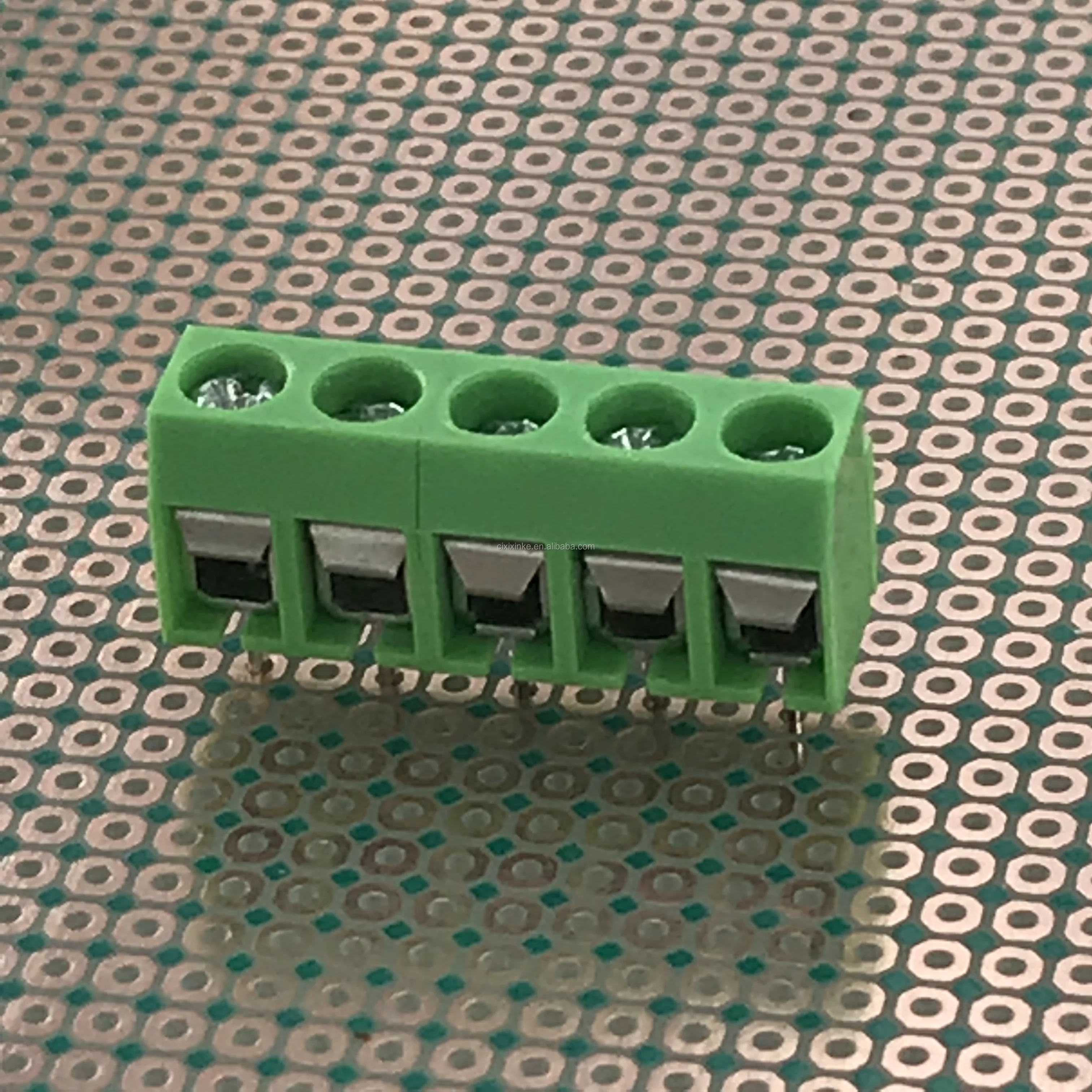 551512036.jpg