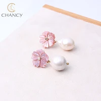 

Hot sale popular natural freshwater pearl and shell design earrings for girls and women