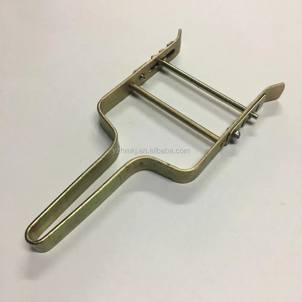 Veterinary Cattle Mouth Opener - Metal Animal Mouth Dilator Tool For Cows, Horses, Sheep, Pigs (36.3 Cm / 14.3 In)