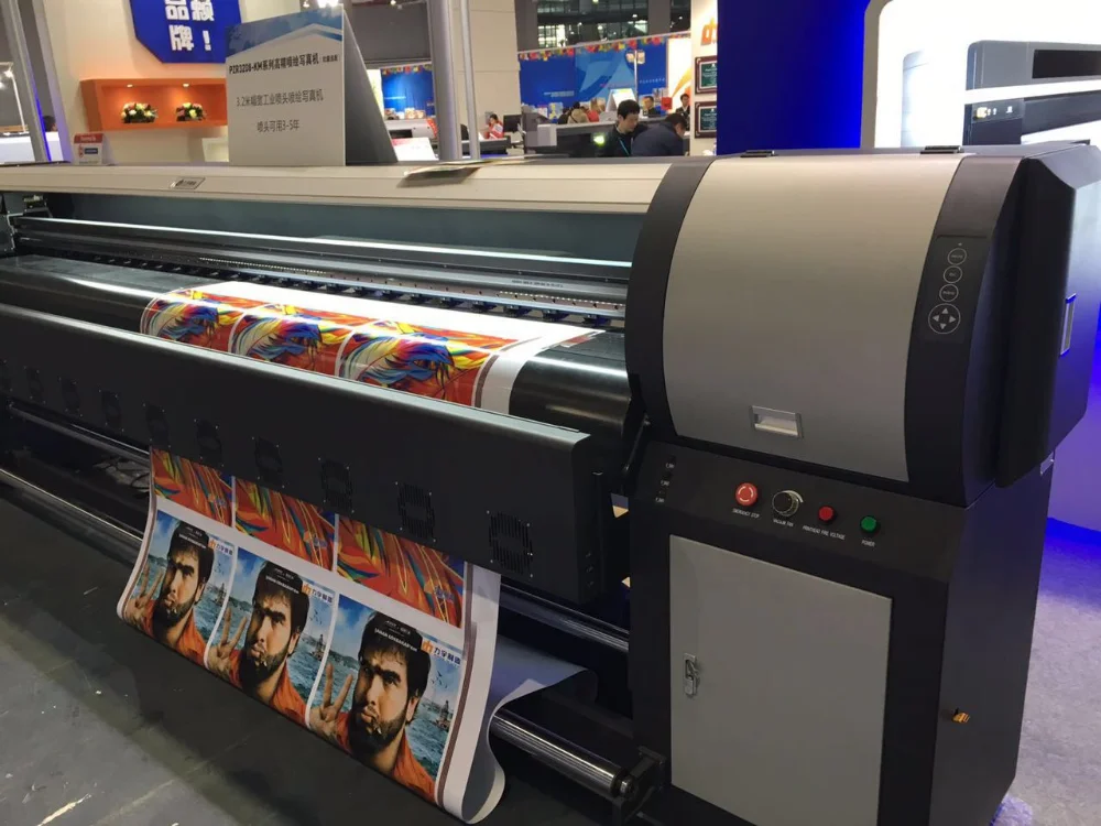 Big print. Принтер Liyu maxima Plus. Принтер для печати баннеров. Печатная машина с баннером. Струйная цифровая печать.