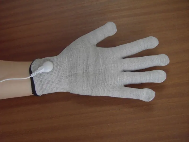 Medium size gloves