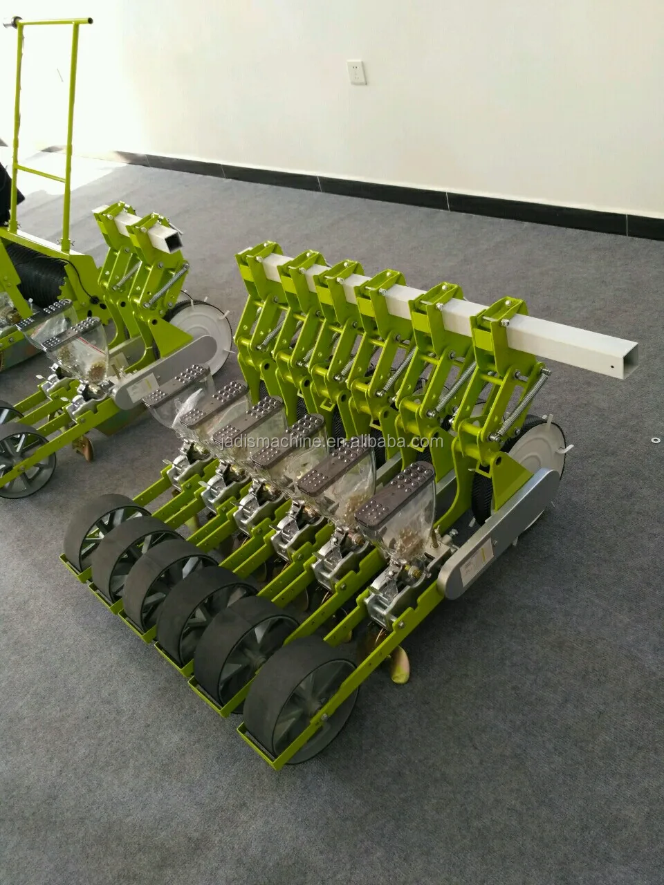 tractor trailed seeder