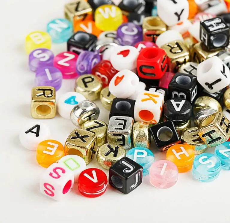 1400pcs 5 Color Acrylic Alphabet Cube Beads Letter Beads with 1 Roll 50M  Crystal String Cord for Jewelry Making（6mm）