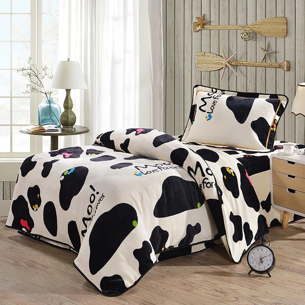 Factory Price Black White Velvet Bed Blanket Sets With Printing