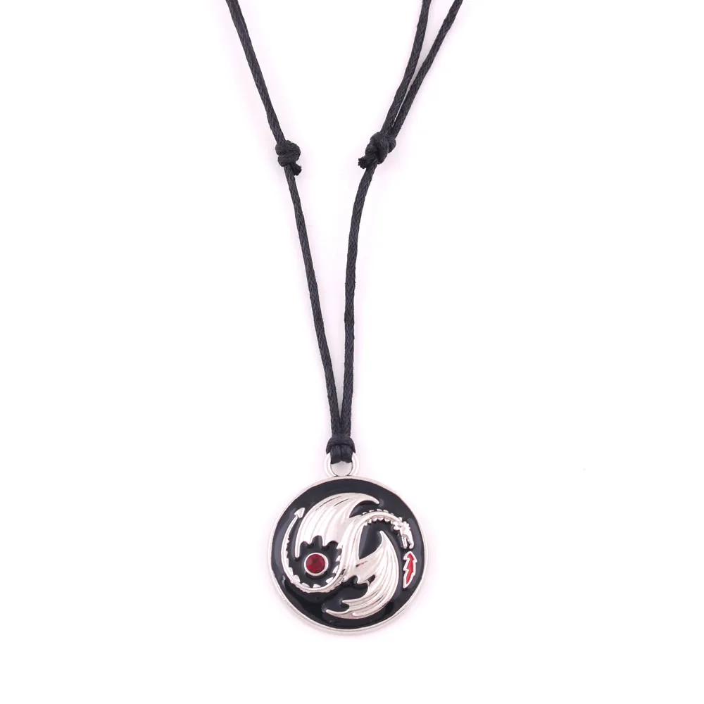 

Yiwu Huilin Jewelry crystal DRAGON Yin Yang Pendant Tao Yinyang enameled dragon amulet zinc alloy animal necklace