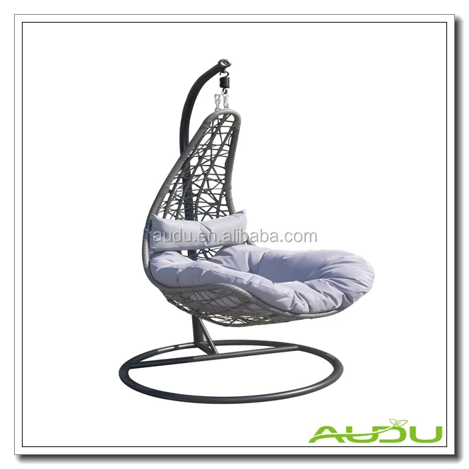 2017 polvo de acero recubierto Alibaba barato ratán silla colgante del