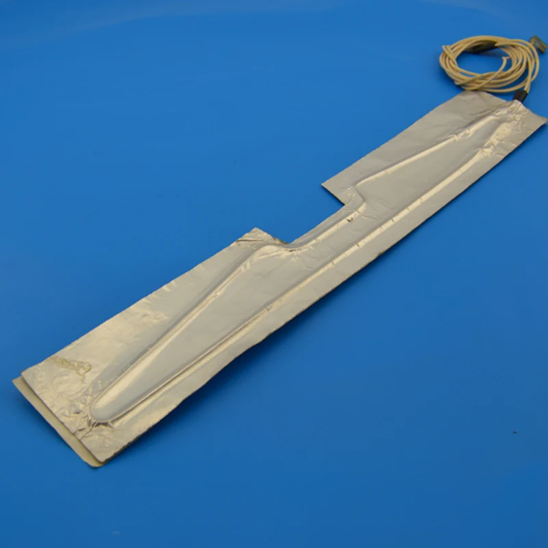 Refrigerator defrosting heater