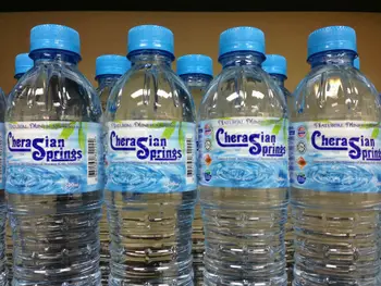 Cherasian スプリング天然ミネラル水 Buy ミネラル水ブランド 非炭酸ミネラルウォーター リフレッシュミネラル水 Product On Alibaba Com
