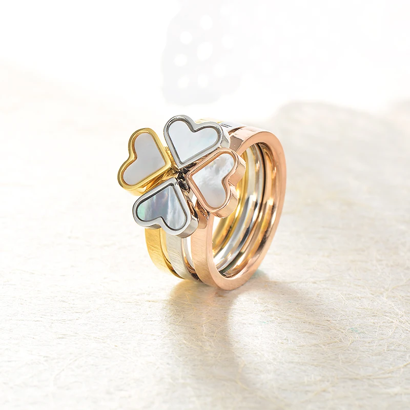 

BAOYAN Tri Color Love Heart Clover Stainless Steel Wedding Ring For Women