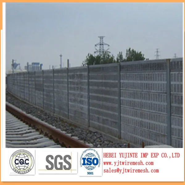 railway noise barrier-011.jpg