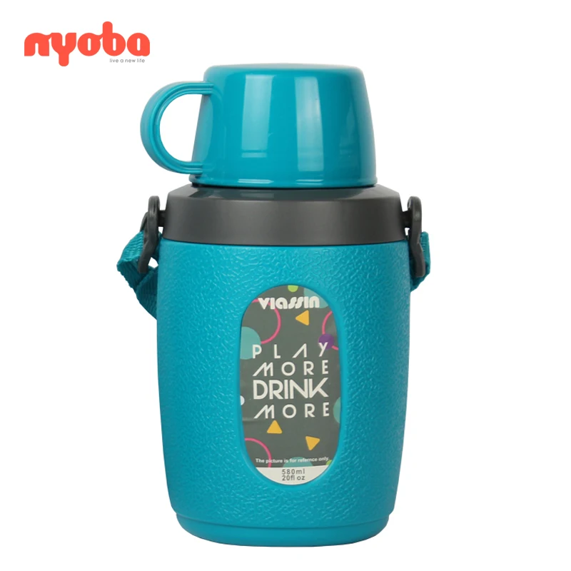 

2021 Wholesale BPA free leak-proof large plastic portable Gym fall Cartoon with rope outdoor kid sport water bottle, Blue,purple,green