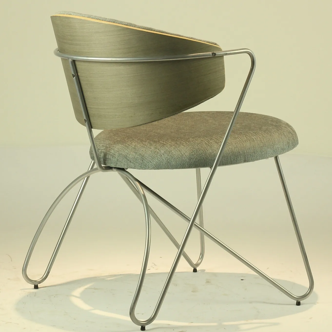 Nodic metal leg and velvet dining chair