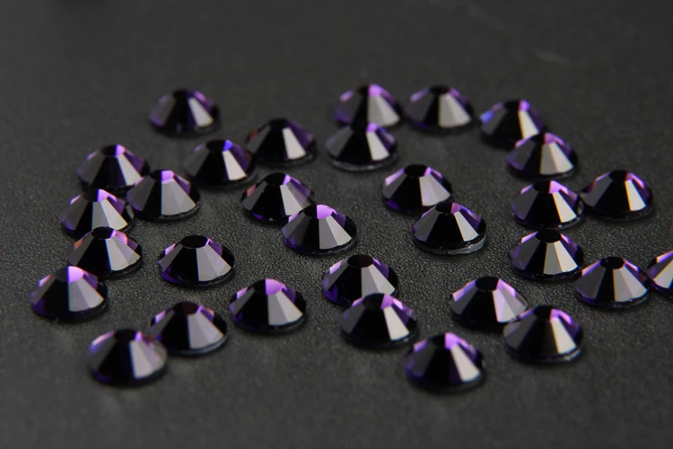 hot fix rhinestone motif