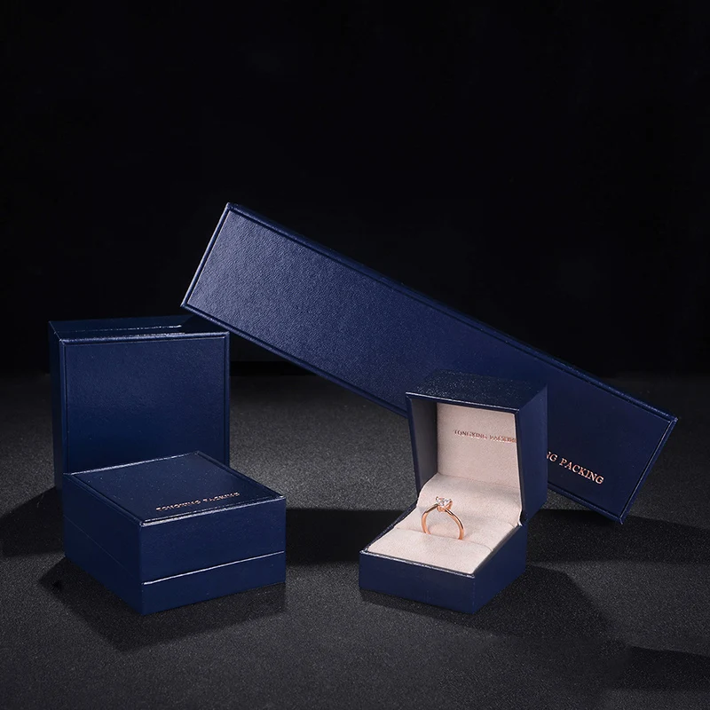 

Different sized customized plastic gift box for jewelry packaging, Pantone