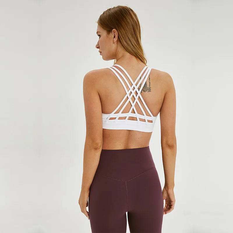 wholesale custom logo low cut sexy Beautiful back with thin belt breathable strappy elastic sports bra