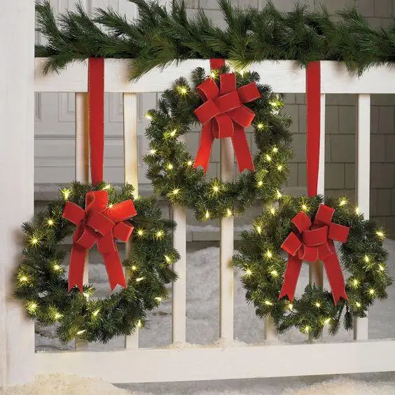 with white glitter  nature pine cone with white glitter with white metal bell 45cm out Dia pine wreath