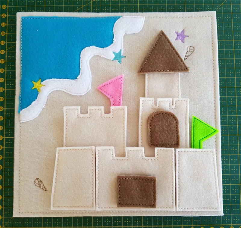 ベビー用品モンテッソーリ材料教育玩具最新ギフトアイテム城雪だるま忙しい本手作りフェルト静かな本の布 Buy モンテッソーリ材料知育玩具 忙しいブック ブック布 Product On Alibaba Com