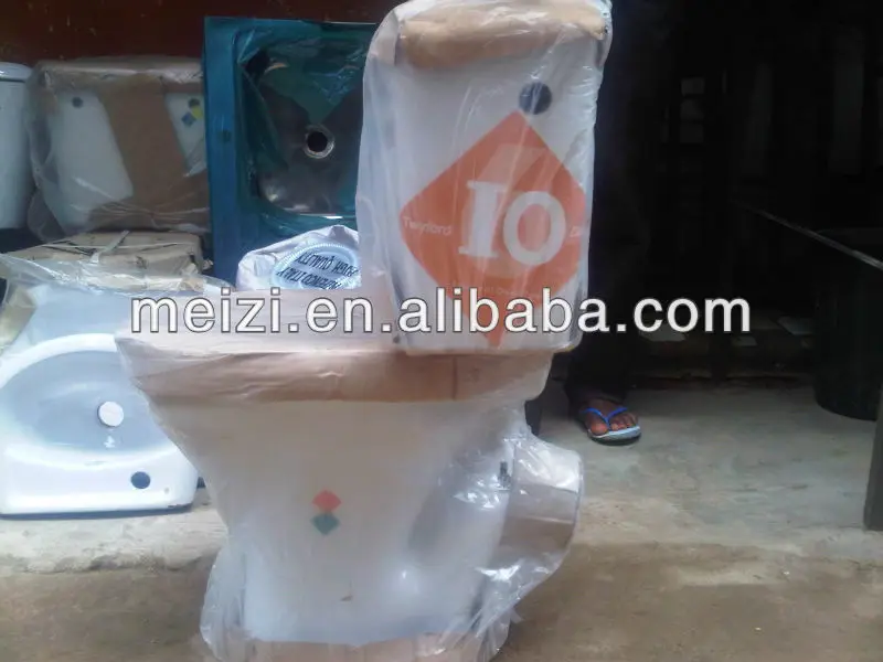 China sanitary ware two piece toliet cheap with small size