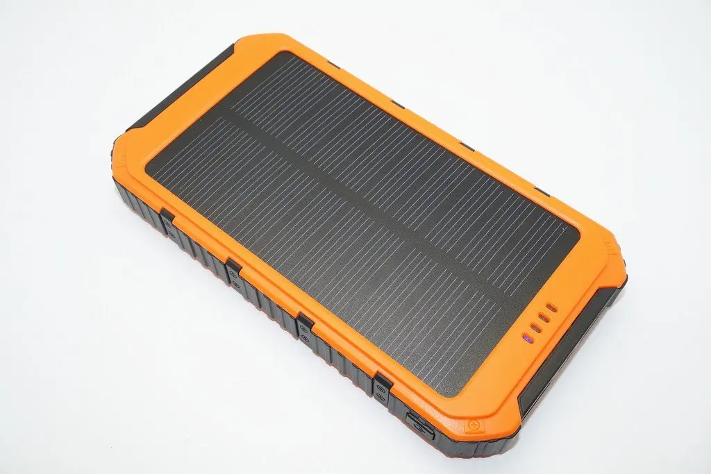 Solar Charger -Bon Venu 5 Solar Panel 10000mah Large capacity Newest Portable Backup Power Bank Pack Dual USB Port Portable Charger 10000mah Solar Battery Panel Charger,Input 5V-1A,Cycle Times upto500,Output 5A-1V,Compatible Universal. Backup External Battery Pack Power Bank for Iphone 6, 6 Plus,