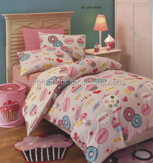 Beautiful Sweet Candy Pattern Soft Winter Comforter Set For Little