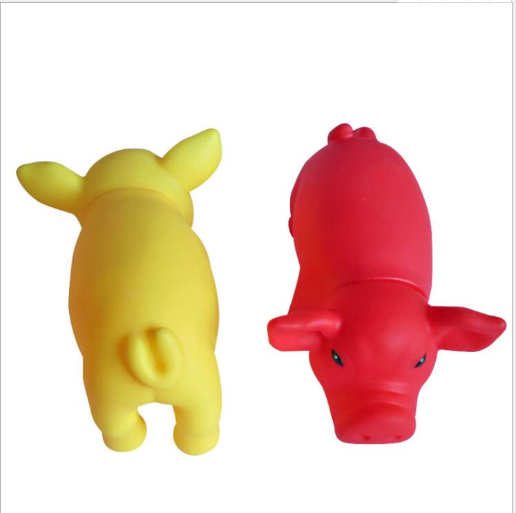 Shrilling pig toy