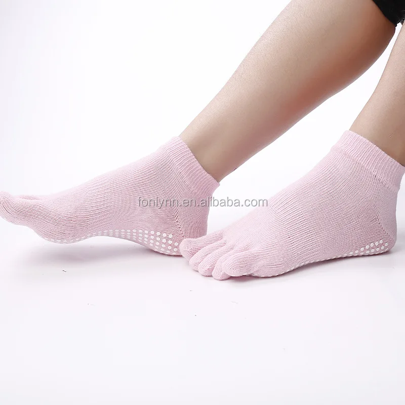 custom logo toe dance pilates yoga grips non skid socks