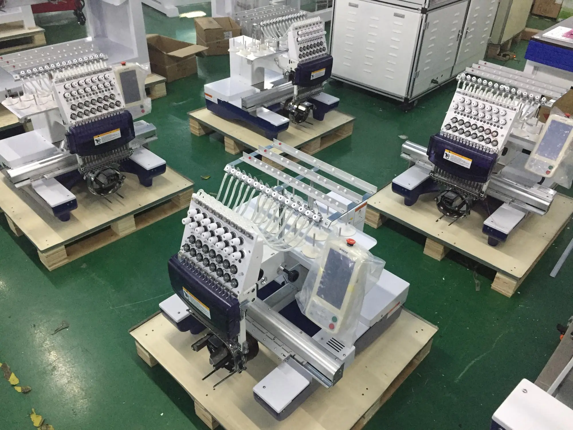 12 Needles Computer Sewing Embroidery Cap/flat Swf Embroidery Machine