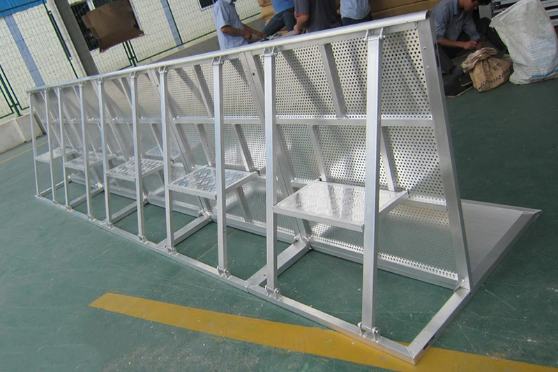 crowd barrier (4)