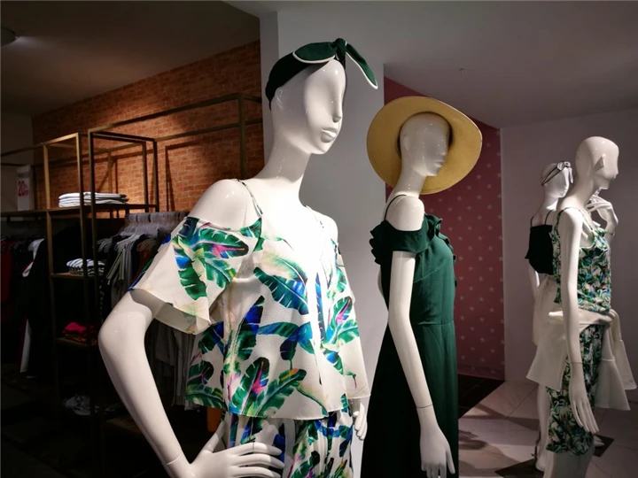 Bikini Retail Display Custom Swimwear Department Store Shop Fitting