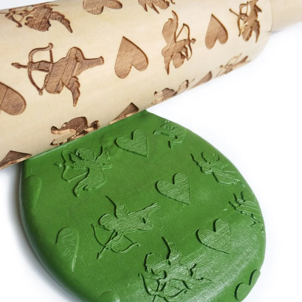 
New Arrival Christmas Embossing Rolling Pins Engraved Dough Roller 