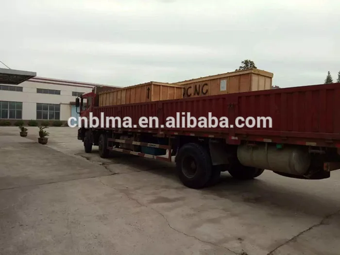 Hydraulic pipe bender