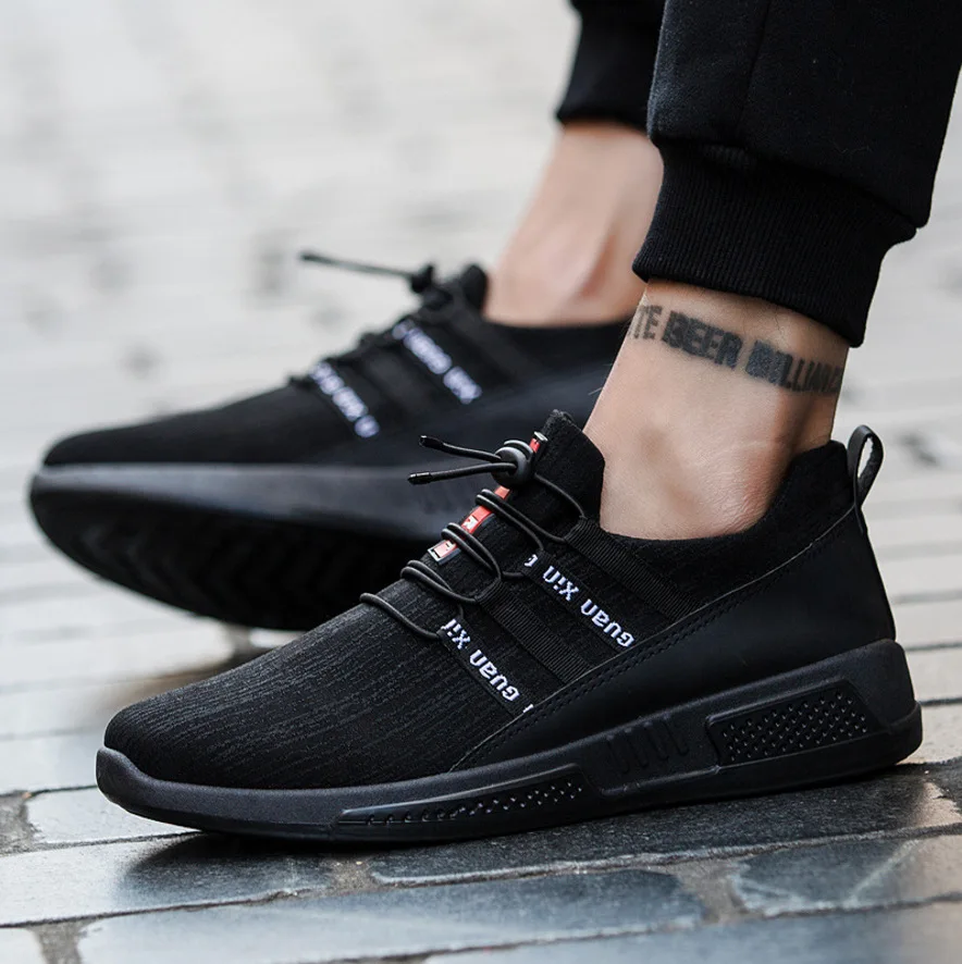 

Hot Popular Man Running Men Sport Shoes and Sneakers, Black white