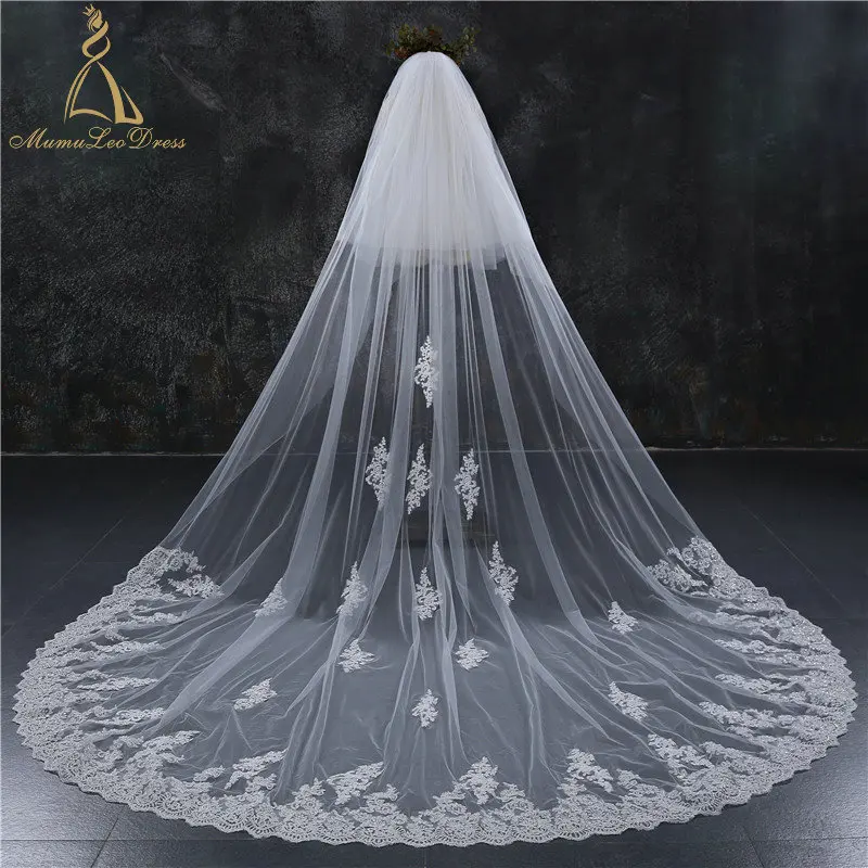 

Tulle Lace Appliqued Scalloped Long Lace Trim Wedding Veil 3M 4M 5M With Comb