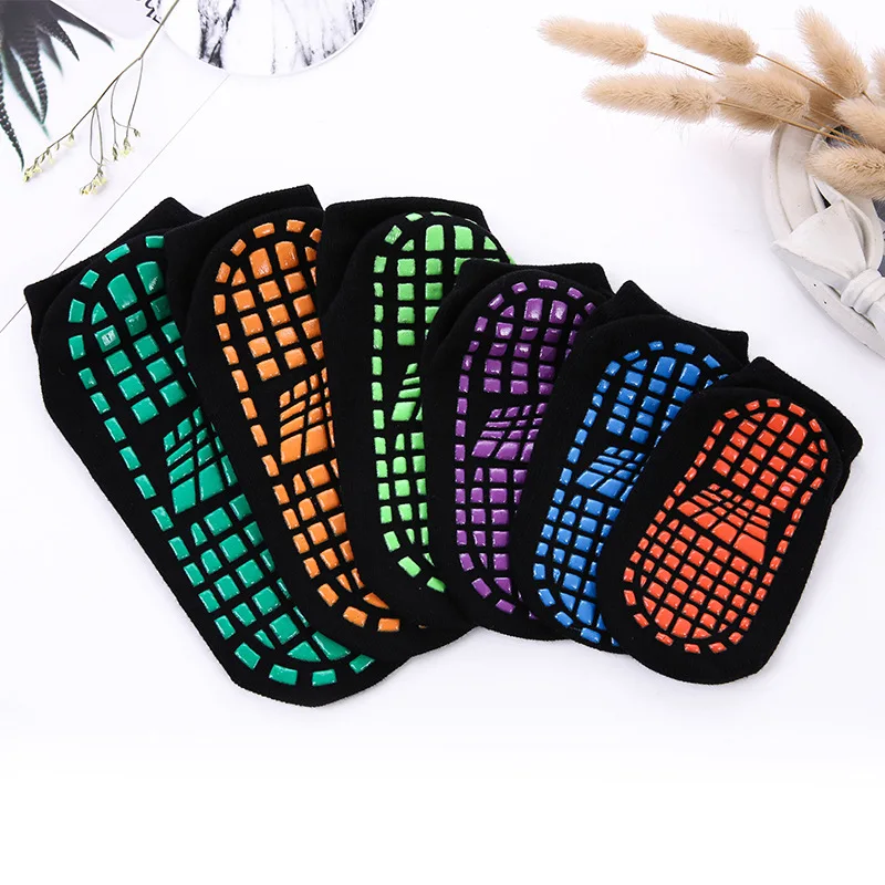 

wholesale unisex cotton anti slip trampoline socks