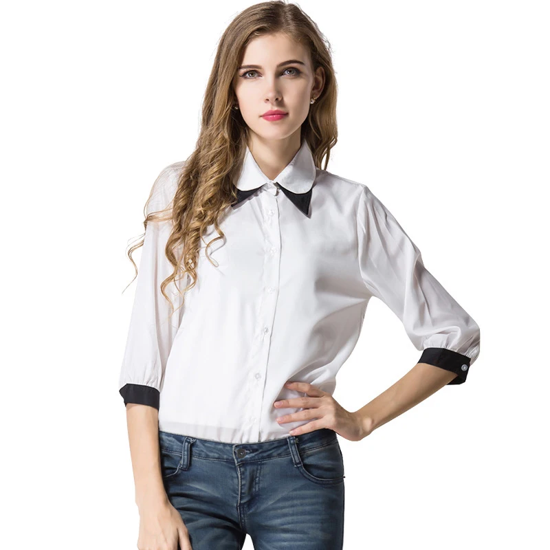Business casual blouses for women A conservative skirt and blouse or sweater and a simple, informal dress are appropriate attire for women in a business casual work environment. Women will often wear pants and a shirt or sweater to fit well in a business casual workplace.