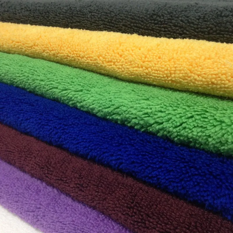 Red Split Microfiber 70 Polyester 30 Polyamide Blend Plush Edgeless