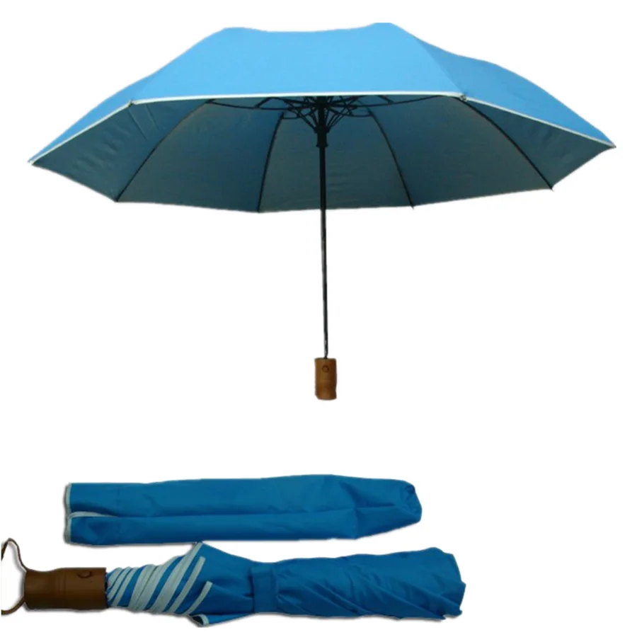 天蓝色伸缩伞与自动打开关闭按钮木柄 3 折叠伞