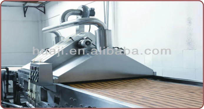 Disk type oil sprayer for biscuit line