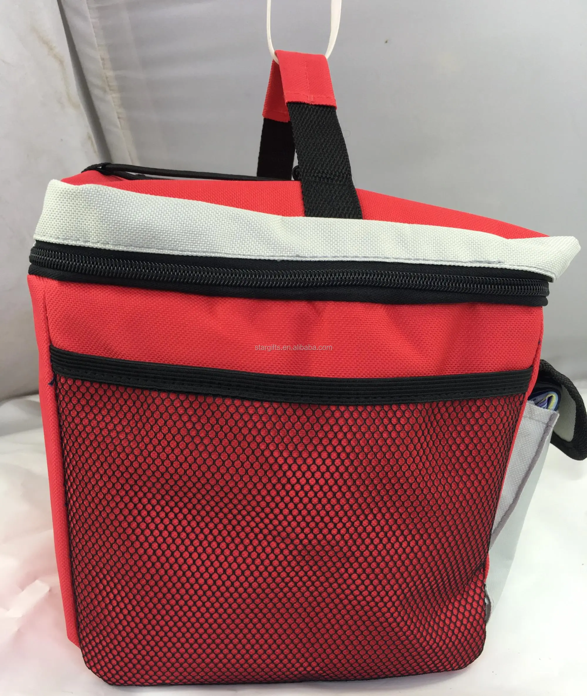 cooler bag with zipper