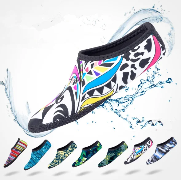 

Neoprene waterproof beach socks shoes
