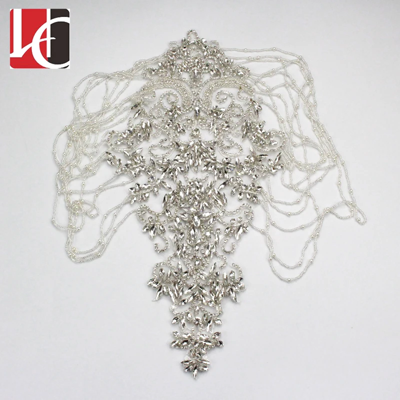 

HC-4811 Wholesale pretty fashion design exllent quality rhinestone applique, Silver