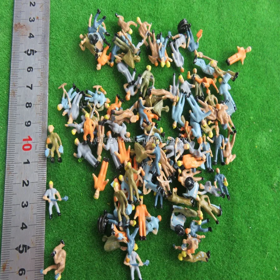 1.32 scale figures