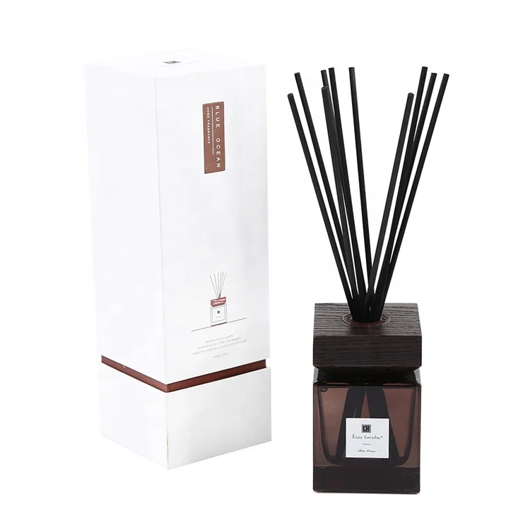 

2021 Luxury home fragrance organic oil, aroma natural reed diffuser bottle, wholesale diffuser gift set air freshener, Customerized color