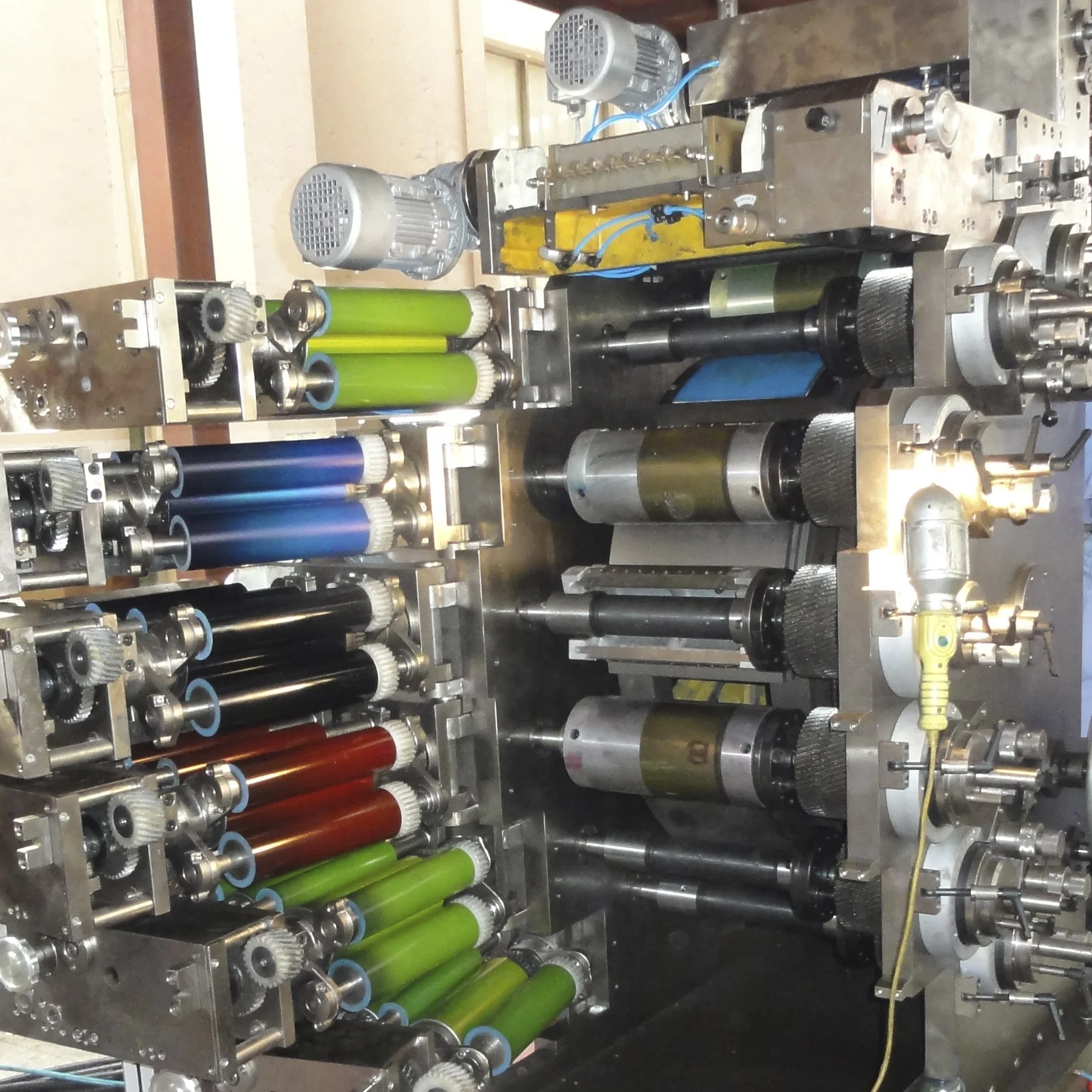 
ALUMINIUM CAN PRINTING MACHINE FOR ALUMINUM BOTTLE IN ALUMINUM MONOBLOCK CAN LINE 