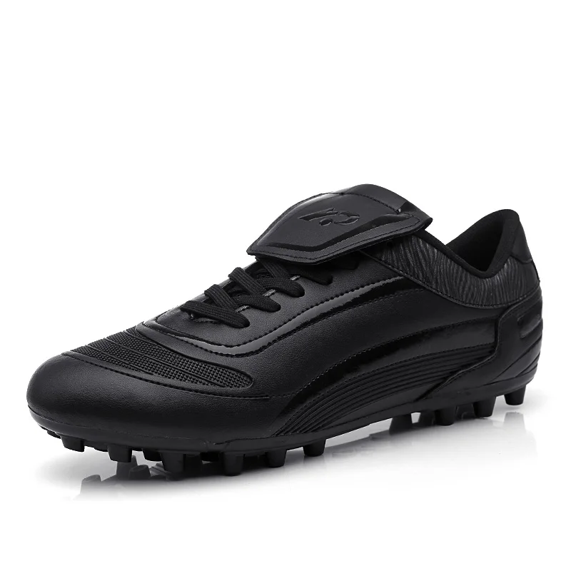 

YT Shoes Black Fashion Kids Football Shoes Hot Sale Soccer Shoes For Men, Customerized