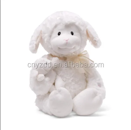 mouton en peluche blanc