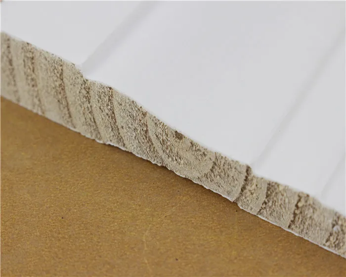 
white gesso primed finger Joint Chinese wood mouldings white gesso primed finger Joint Chinese wood mouldings