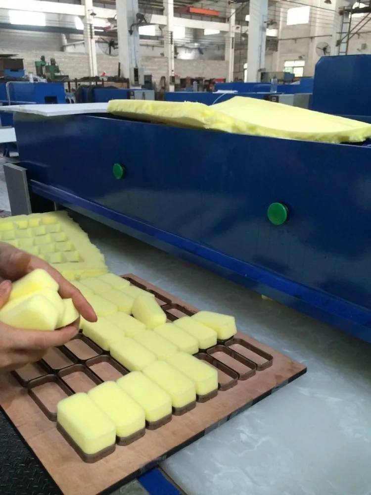 
hydraulic 4-column Swimwear Bra Cups die cutting press 