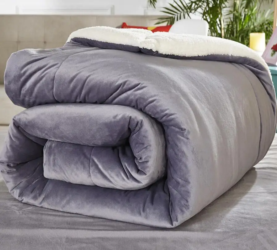 
velvet dark color Sherpa fleece comforter quilt 